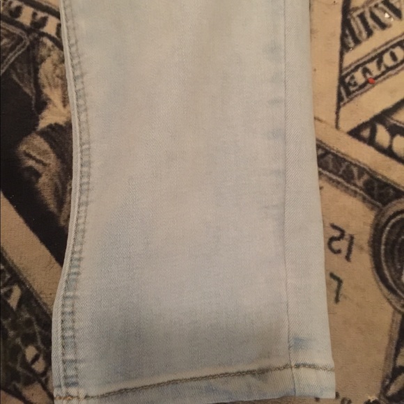Bandanna Patched Jeans - Picture 2 of 13